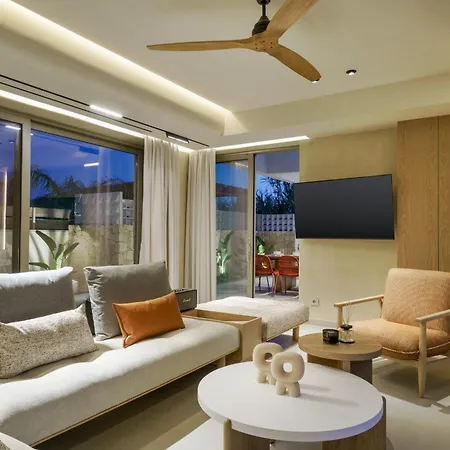 New Beachfront Mesogaia With Heated Pool, Jacuzzi & Playroom, 60m From The Villa