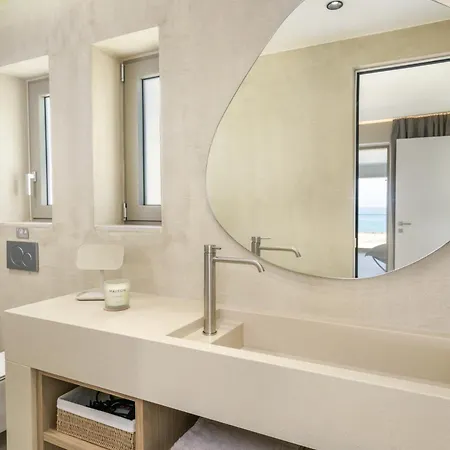 New Beachfront Mesogaia With Heated Pool, Jacuzzi & Playroom, 60m From The Villa *