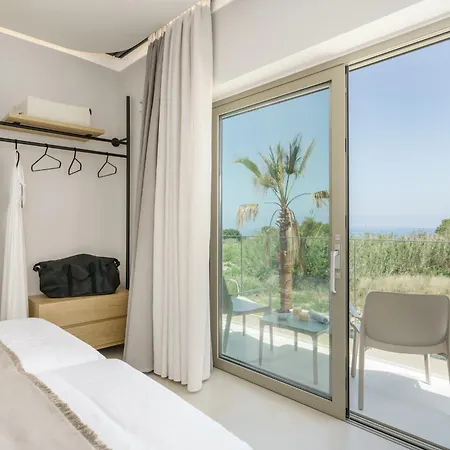 New Beachfront Mesogaia With Heated Pool, Jacuzzi & Playroom, 60m From The Villa *