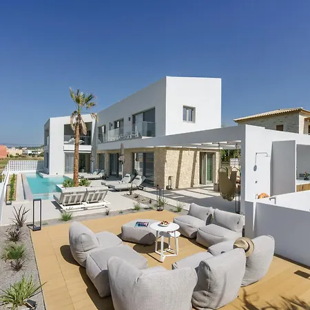New Beachfront Mesogaia With Heated Pool, Jacuzzi & Playroom, 60m From The * Pijanósz Kámbosz