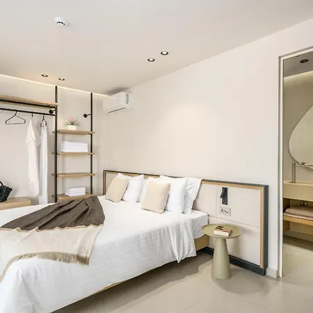 New Beachfront Mesogaia With Heated Pool, Jacuzzi & Playroom, 60m From The * Pijanósz Kámbosz